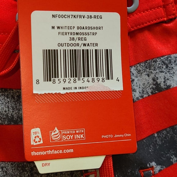 *Host Pick* North Face board shorts - Picture 8 of 16